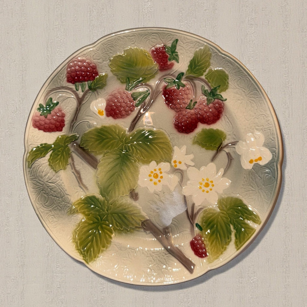 France Faience Plate Relief Raspberry Motif St Clement Luneville Factories 8.5" Excellent Condition - AntiquesEtceteraFrance Faience Plate Relief Raspberry Motif St Clement Luneville Factories 8.5" Excellent ConditionAntiquesEtceteraAntiquesEtcetera