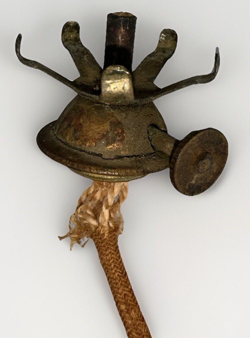 Grand Val's Time Indicating Oil Lamp Miniature Pride of America w/ Beehive Shade - AntiquesEtceteraGrand Val's Time Indicating Oil Lamp Miniature Pride of America w/ Beehive ShadeAntiqueAntiquesEtcetera