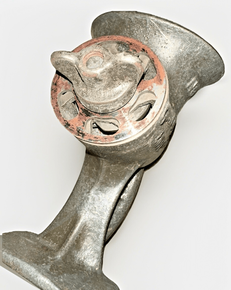 Griswold's "ERIE" No. 11 Cast Iron Meat Grinder Griswold Mfg Co Erie PA USA - AntiquesEtceteraGriswold's "ERIE" No. 11 Cast Iron Meat Grinder Griswold Mfg Co Erie PA USAVintageAntiquesEtcetera