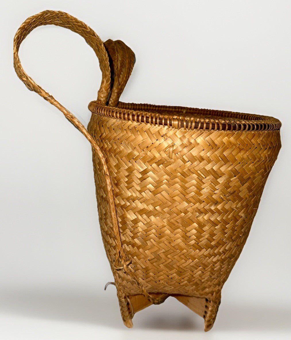 Hand Woven Native American Pack Basket with Shoulder Hanger 10" Diameter - AntiquesEtceteraHand Woven Native American Pack Basket with Shoulder Hanger 10" DiameterAntiquesEtceteraAntiquesEtcetera
