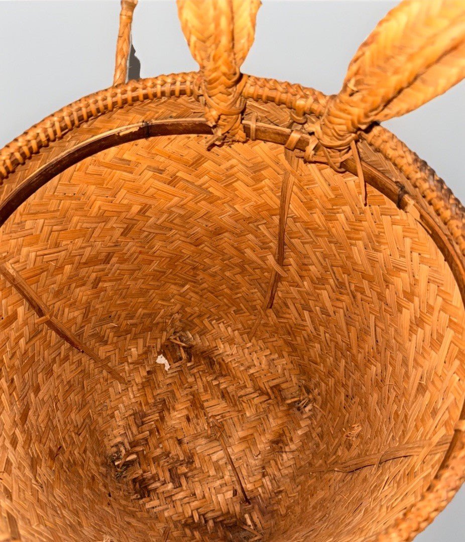 Hand Woven Native American Pack Basket with Shoulder Hanger 10" Diameter - AntiquesEtceteraHand Woven Native American Pack Basket with Shoulder Hanger 10" DiameterAntiquesEtceteraAntiquesEtcetera