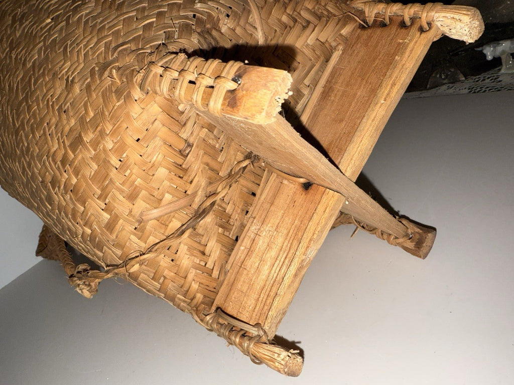 Hand Woven Native American Pack Basket with Shoulder Hanger 10" Diameter - AntiquesEtceteraHand Woven Native American Pack Basket with Shoulder Hanger 10" DiameterAntiquesEtceteraAntiquesEtcetera