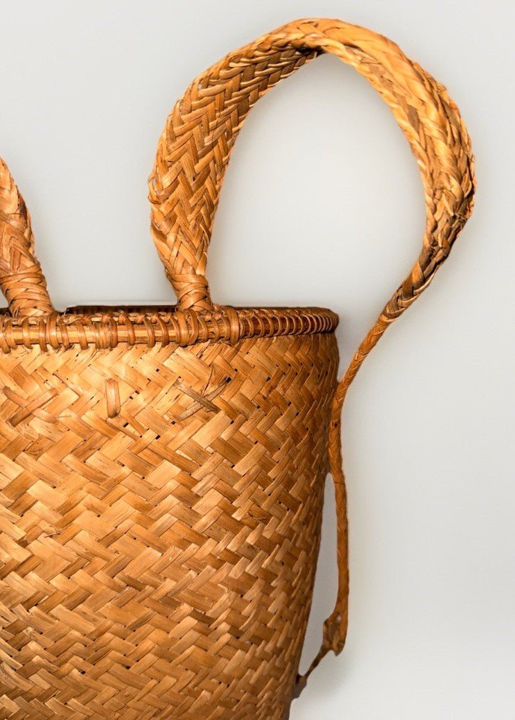 Hand Woven Native American Pack Basket with Shoulder Hanger 10" Diameter - AntiquesEtceteraHand Woven Native American Pack Basket with Shoulder Hanger 10" DiameterAntiquesEtceteraAntiquesEtcetera