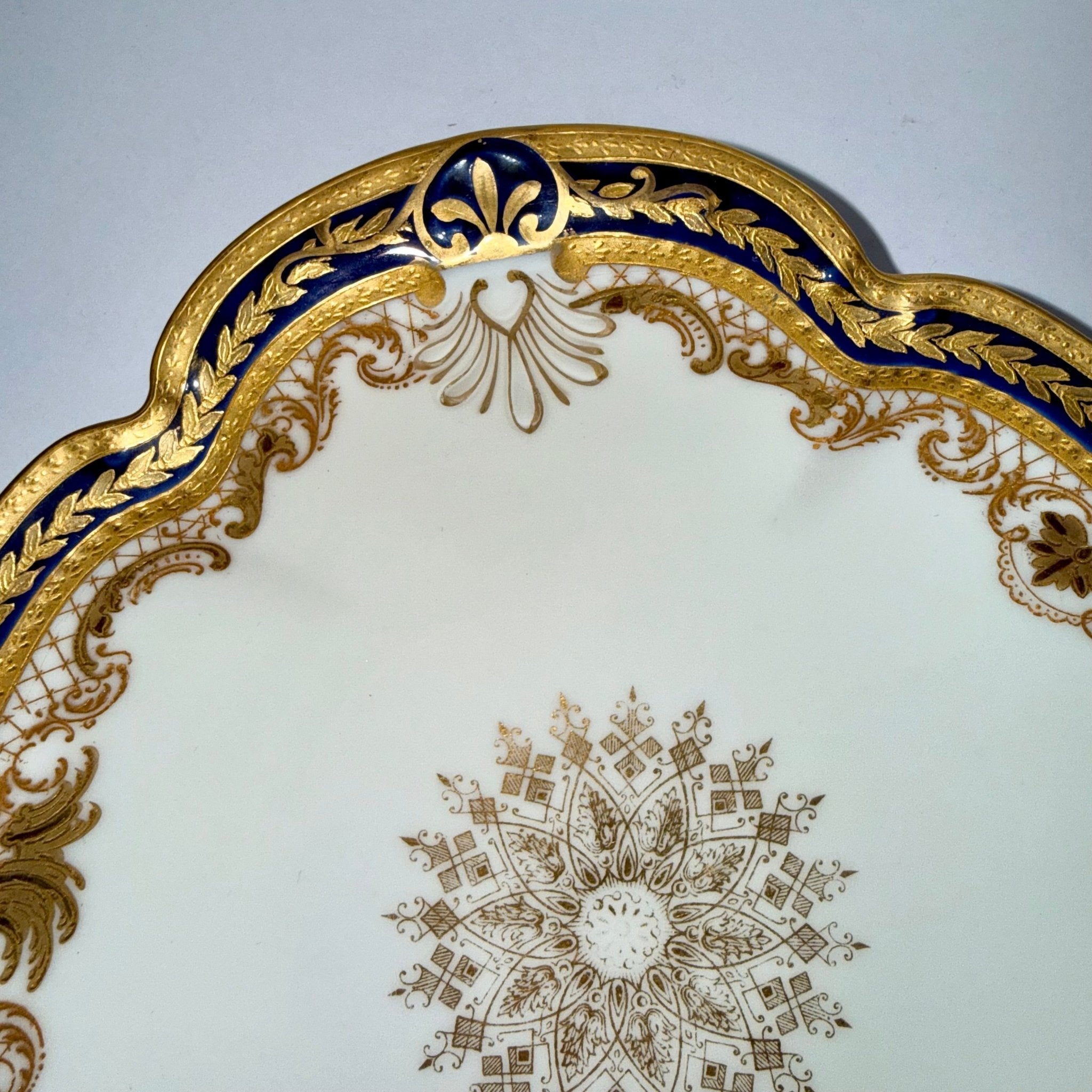 Haviland Limoges Gold Encrusted Bowl Rare Unusual Shape Made for JE Caldwell Philadelphia Jeweler - AntiquesEtceteraHaviland Limoges Gold Encrusted Bowl Rare Unusual Shape Made for JE Caldwell Philadelphia JewelerElegant / Collectible DinnerwareHaviland, Limoges, FranceAntiquesEtcetera