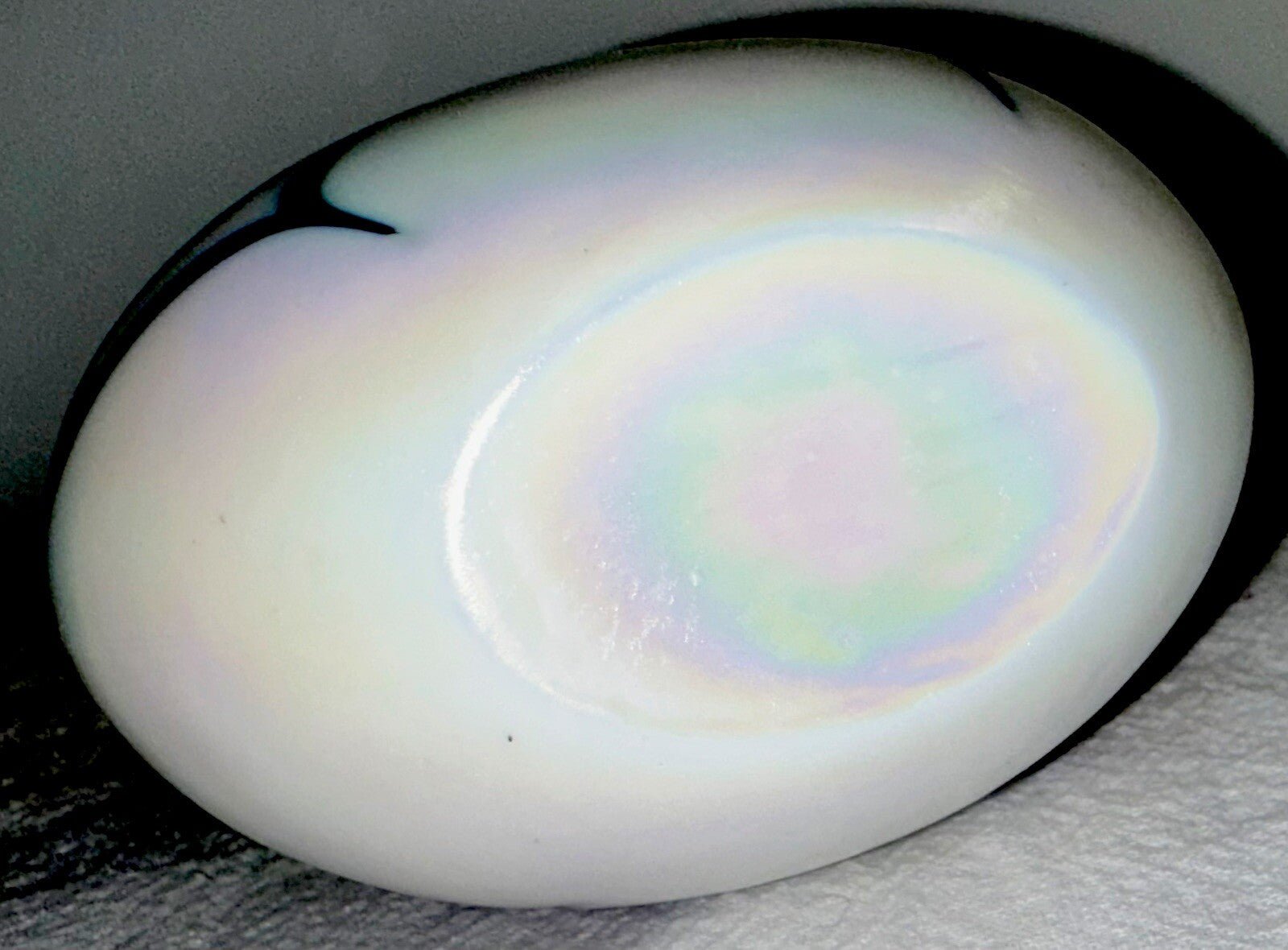 Iridescent Art Glass Perfume Atomizer Vibrant Peacock / Pulled Feather Motif - AntiquesEtceteraIridescent Art Glass Perfume Atomizer Vibrant Peacock / Pulled Feather MotifAntiquesEtceteraAntiquesEtcetera