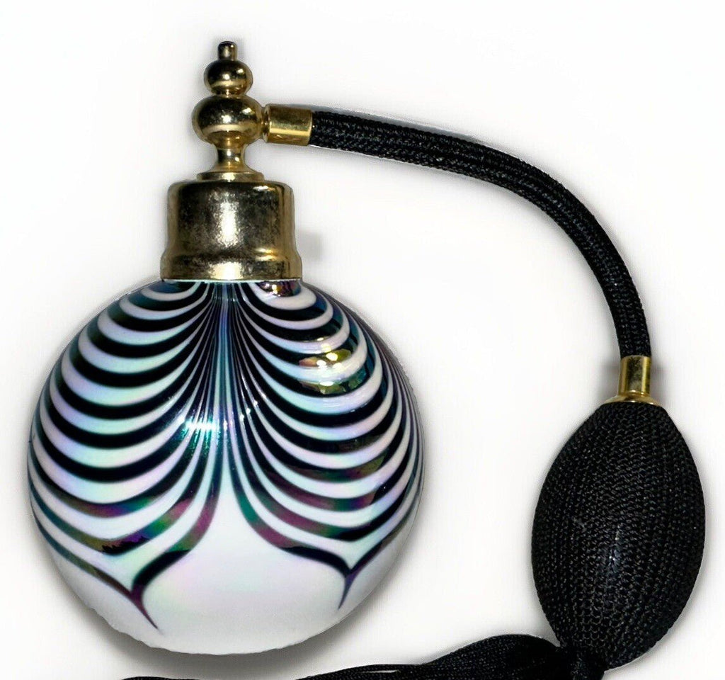 Iridescent Art Glass Perfume Atomizer Vibrant Peacock / Pulled Feather Motif - AntiquesEtceteraIridescent Art Glass Perfume Atomizer Vibrant Peacock / Pulled Feather MotifAntiquesEtceteraAntiquesEtcetera