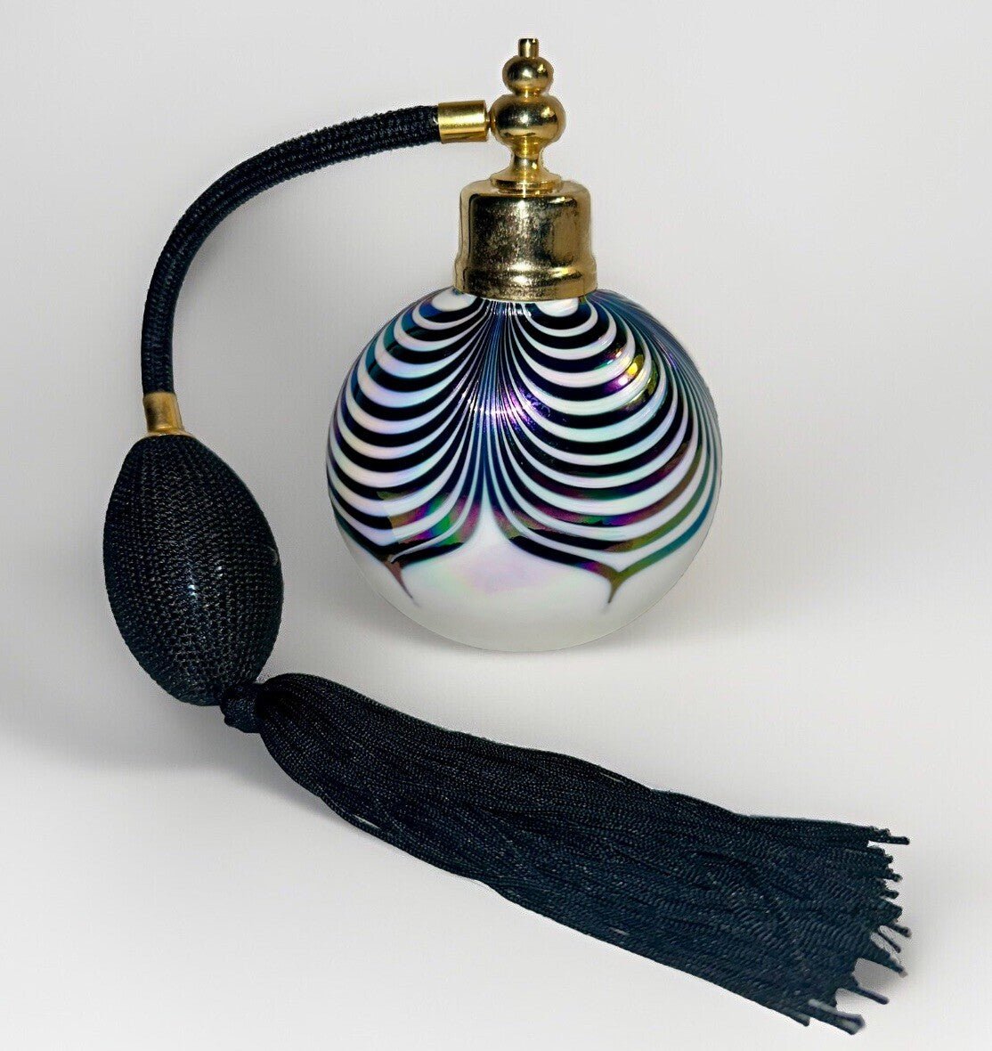 Iridescent Art Glass Perfume Atomizer Vibrant Peacock / Pulled Feather Motif - AntiquesEtceteraIridescent Art Glass Perfume Atomizer Vibrant Peacock / Pulled Feather MotifAntiquesEtceteraAntiquesEtcetera