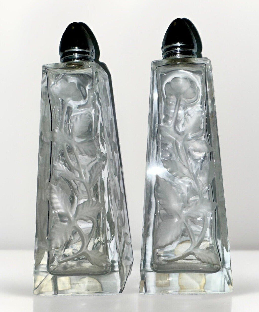 I.W. Rice Hand Cut Glass Salt & Pepper Shaker Set Floral Motif Japan Import Vtg. - AntiquesEtceteraI.W. Rice Hand Cut Glass Salt & Pepper Shaker Set Floral Motif Japan Import Vtg.I RiceAntiquesEtcetera