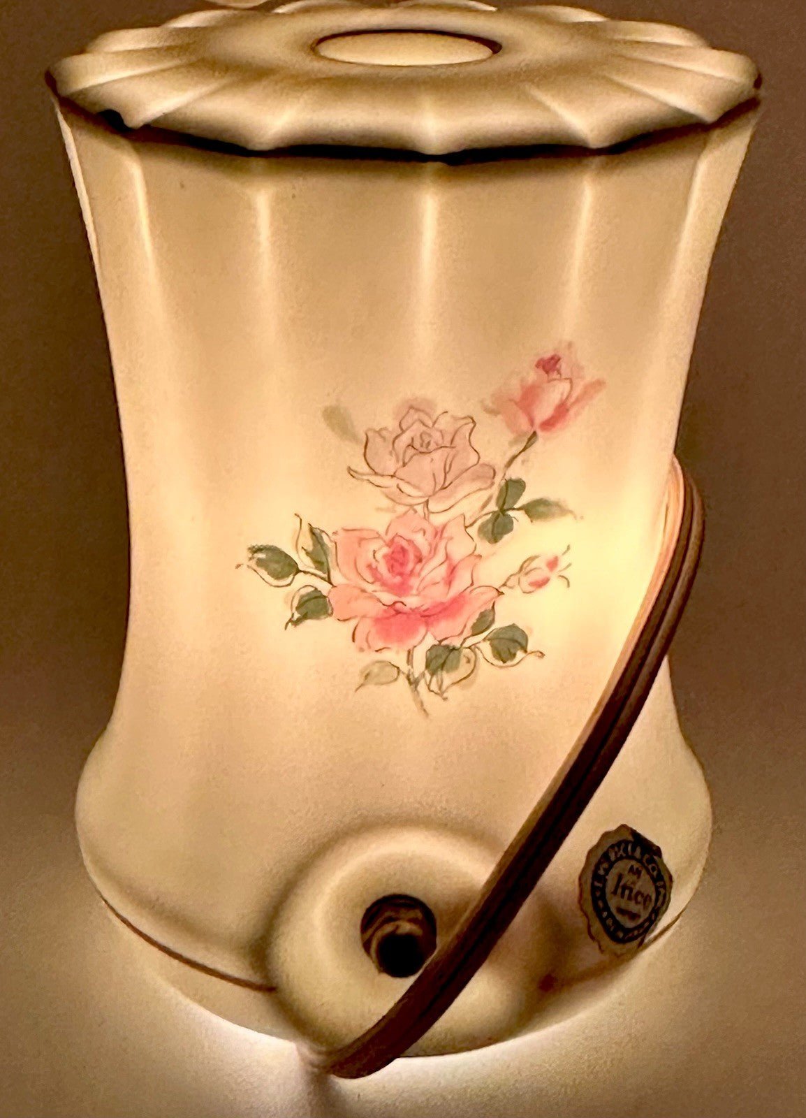 I.W. Rice Perfume Diffuser Night Lamp Light Romantic Pink Roses JAPAN Sticker - AntiquesEtceteraI.W. Rice Perfume Diffuser Night Lamp Light Romantic Pink Roses JAPAN StickerI.W. RiceAntiquesEtcetera