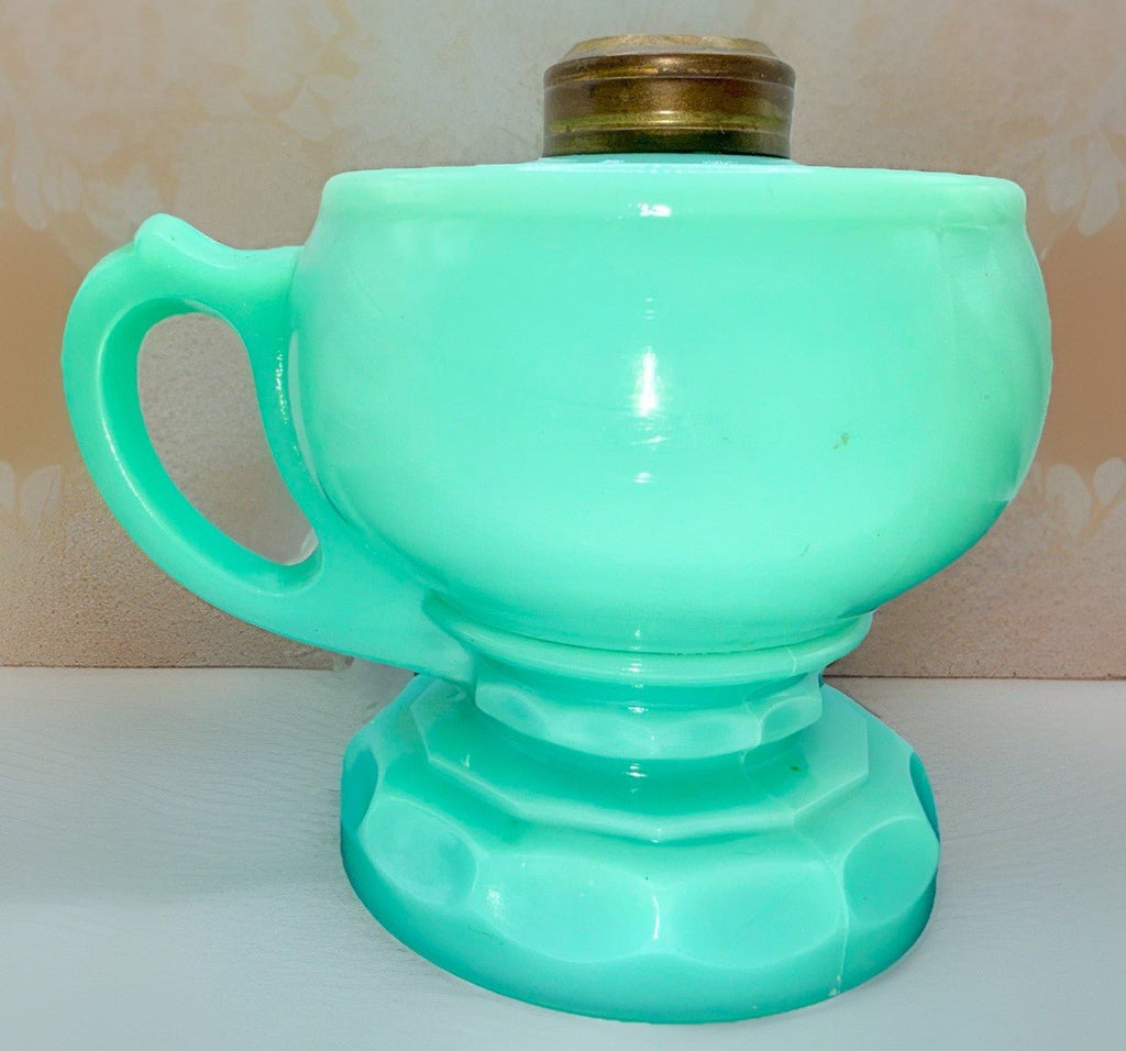 Jade Green Kerosene Oil Heart Lamp (Rare Unpatterned Example) Highly UV Reactive - AntiquesEtceteraJade Green Kerosene Oil Heart Lamp (Rare Unpatterned Example) Highly UV ReactiveAntique LightingAntiquesEtceteraAntiquesEtcetera