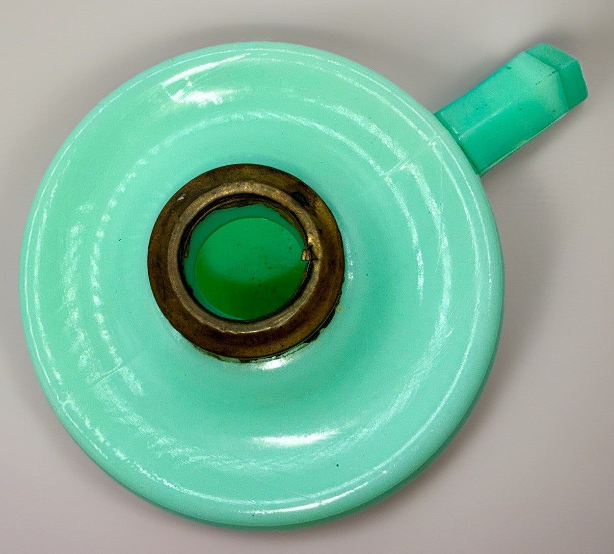 Jade Green Kerosene Oil Heart Lamp (Rare Unpatterned Example) Highly UV Reactive - AntiquesEtceteraJade Green Kerosene Oil Heart Lamp (Rare Unpatterned Example) Highly UV ReactiveAntique LightingAntiquesEtceteraAntiquesEtcetera