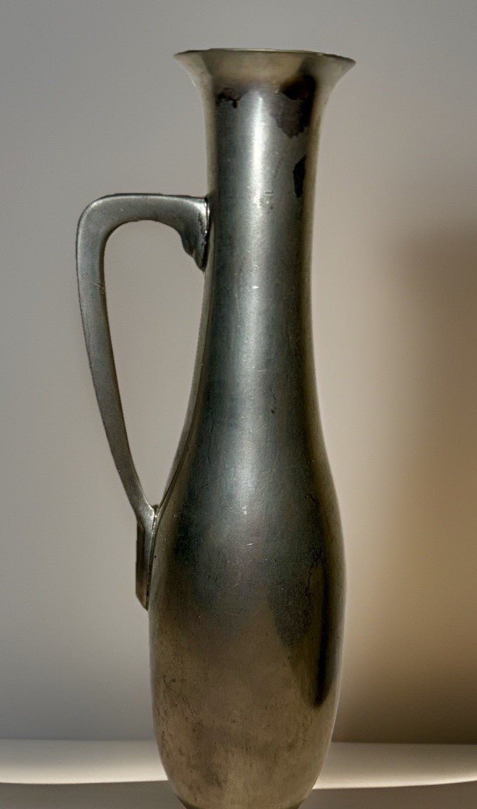 Jeka Tiel Holland Pewter Urn Bud Vase Danish Modern 8 1/2" Danforth Collection - AntiquesEtceteraJeka Tiel Holland Pewter Urn Bud Vase Danish Modern 8 1/2" Danforth CollectionJeka Tiel / HollandAntiquesEtcetera