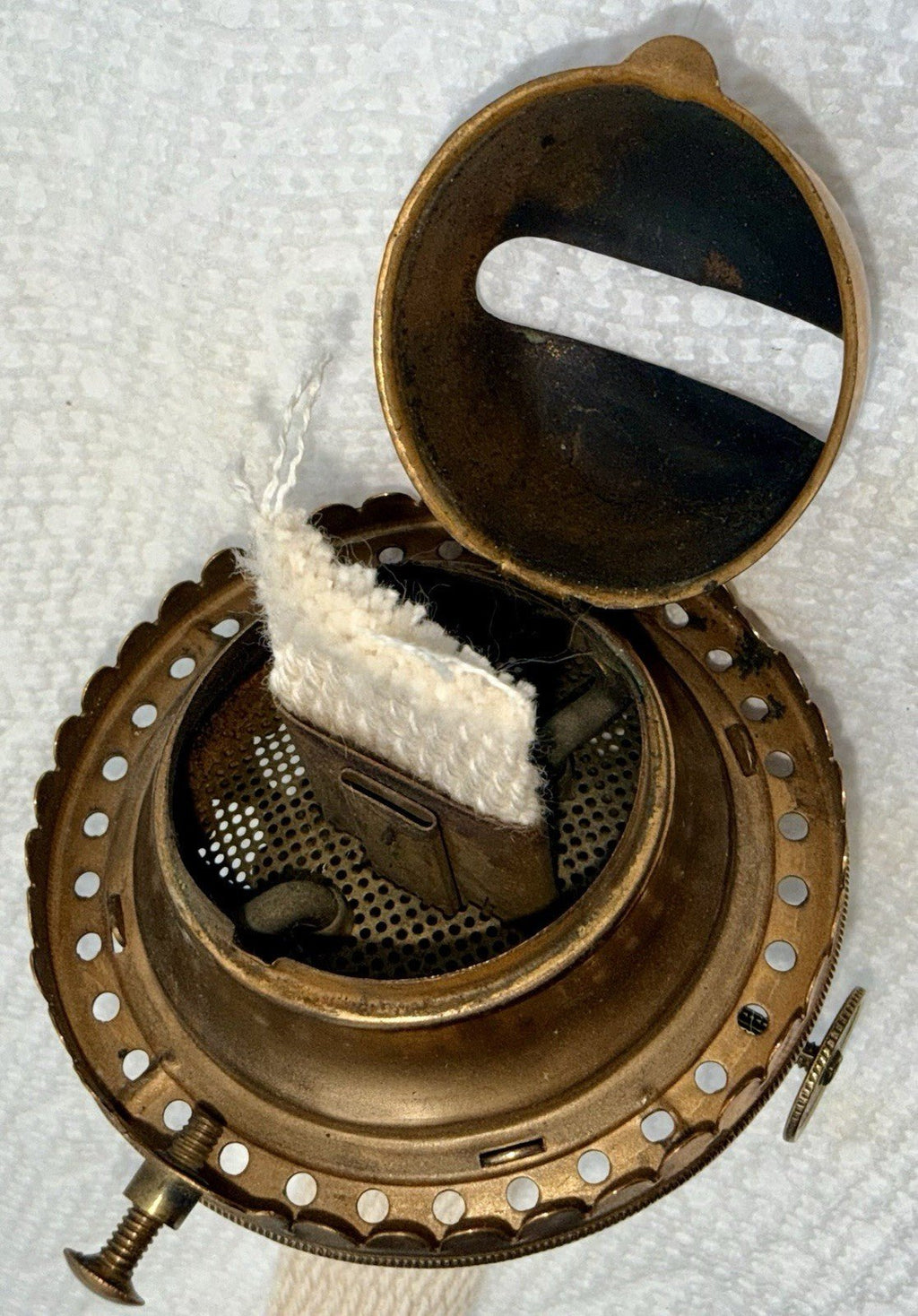 Kerosene Oil Lamp Burner No. 2 Brass E Miller Meriden CT for Flared Chimney - AntiquesEtceteraKerosene Oil Lamp Burner No. 2 Brass E Miller Meriden CT for Flared ChimneyE. Miller Co.AntiquesEtcetera