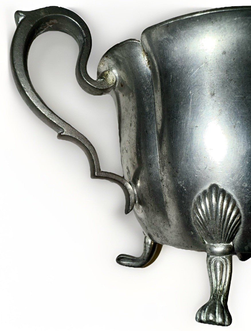 Kirk Stieff Footed Pewter Sugar Bowl Williamsburg Restoration Queen Anne Scallop - AntiquesEtceteraKirk Stieff Footed Pewter Sugar Bowl Williamsburg Restoration Queen Anne ScallopKirk StieffAntiquesEtcetera