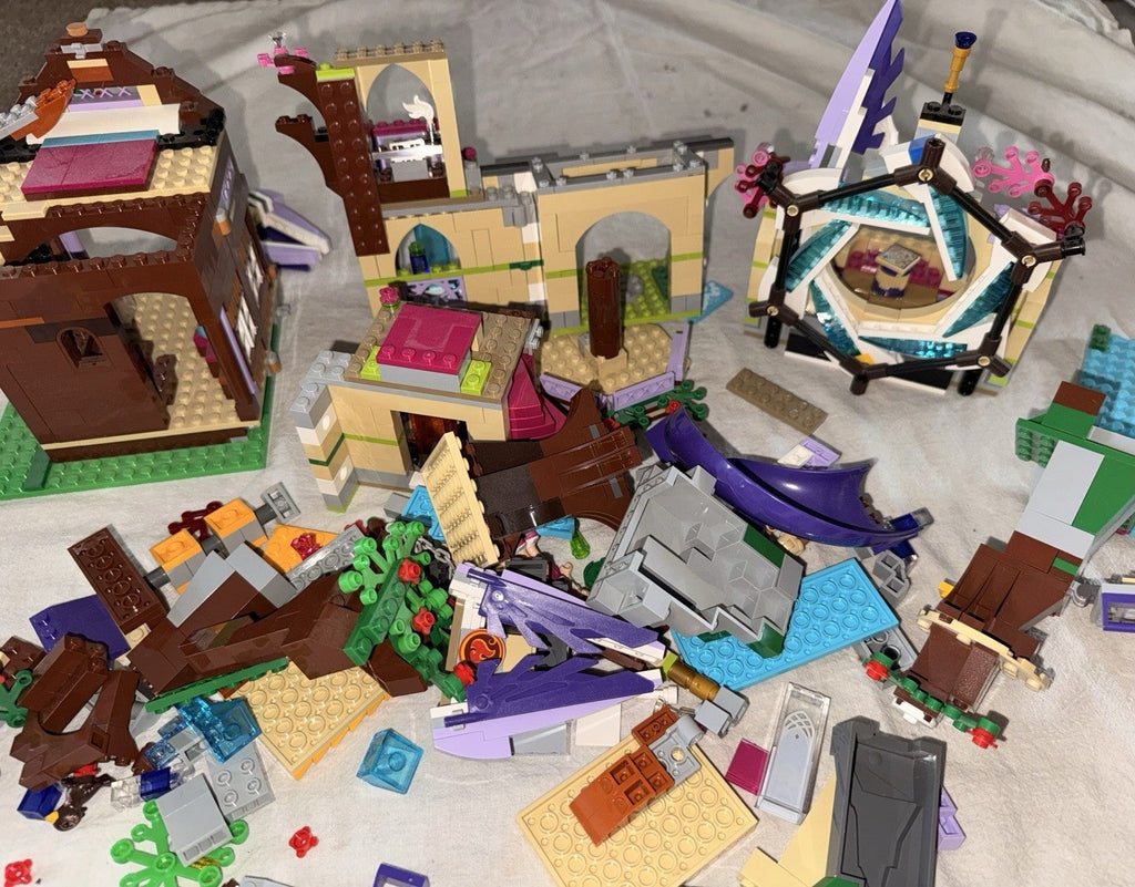 Lego Lot Sets Luxury Boat Buildings People 5+ Lbs. - AntiquesEtceteraLego Lot Sets Luxury Boat Buildings People 5+ Lbs.LEGOAntiquesEtcetera