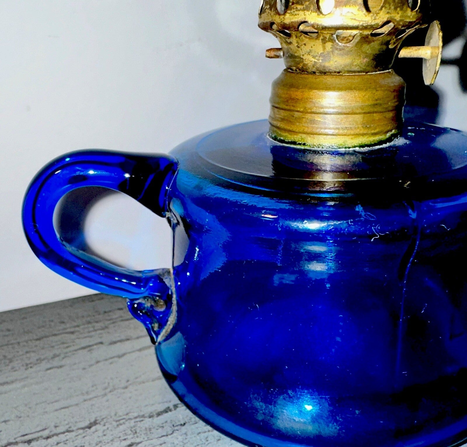 Little Buttercup Miniature Oil Kerosene Lamp Lovely Blue Glass + Burner, Chimney - AntiquesEtceteraLittle Buttercup Miniature Oil Kerosene Lamp Lovely Blue Glass + Burner, ChimneyAntiqueAntiquesEtcetera