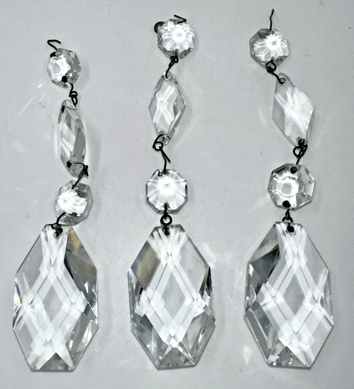 Lot of 3 Cut Crystal Pendalogues Suspended, Octagon Beads & Diamonds 5 3/4" Drop - AntiquesEtceteraLot of 3 Cut Crystal Pendalogues Suspended, Octagon Beads & Diamonds 5 3/4" DropUnbrandedAntiquesEtcetera