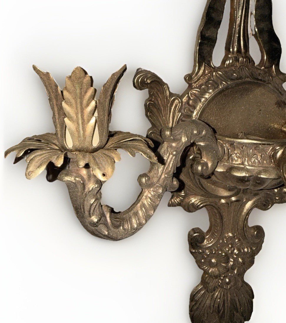 Louis XV French Provincial 3 - Arm Wall Sconce Cast Brass with Bow & Pineapple 21" - AntiquesEtceteraLouis XV French Provincial 3 - Arm Wall Sconce Cast Brass with Bow & Pineapple 21"AntiquesEtceteraAntiquesEtcetera