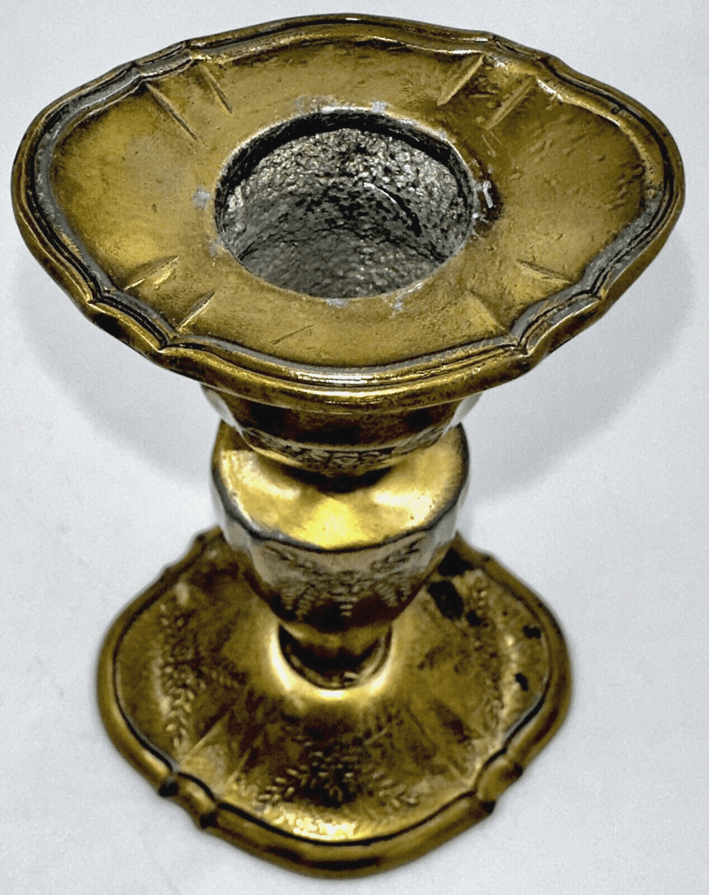 Lovely Antique Kerosene Oil Peg Lamp Diamond & Fan Font with Brass Candlestick - AntiquesEtceteraLovely Antique Kerosene Oil Peg Lamp Diamond & Fan Font with Brass CandlestickAntiqueAntiquesEtcetera