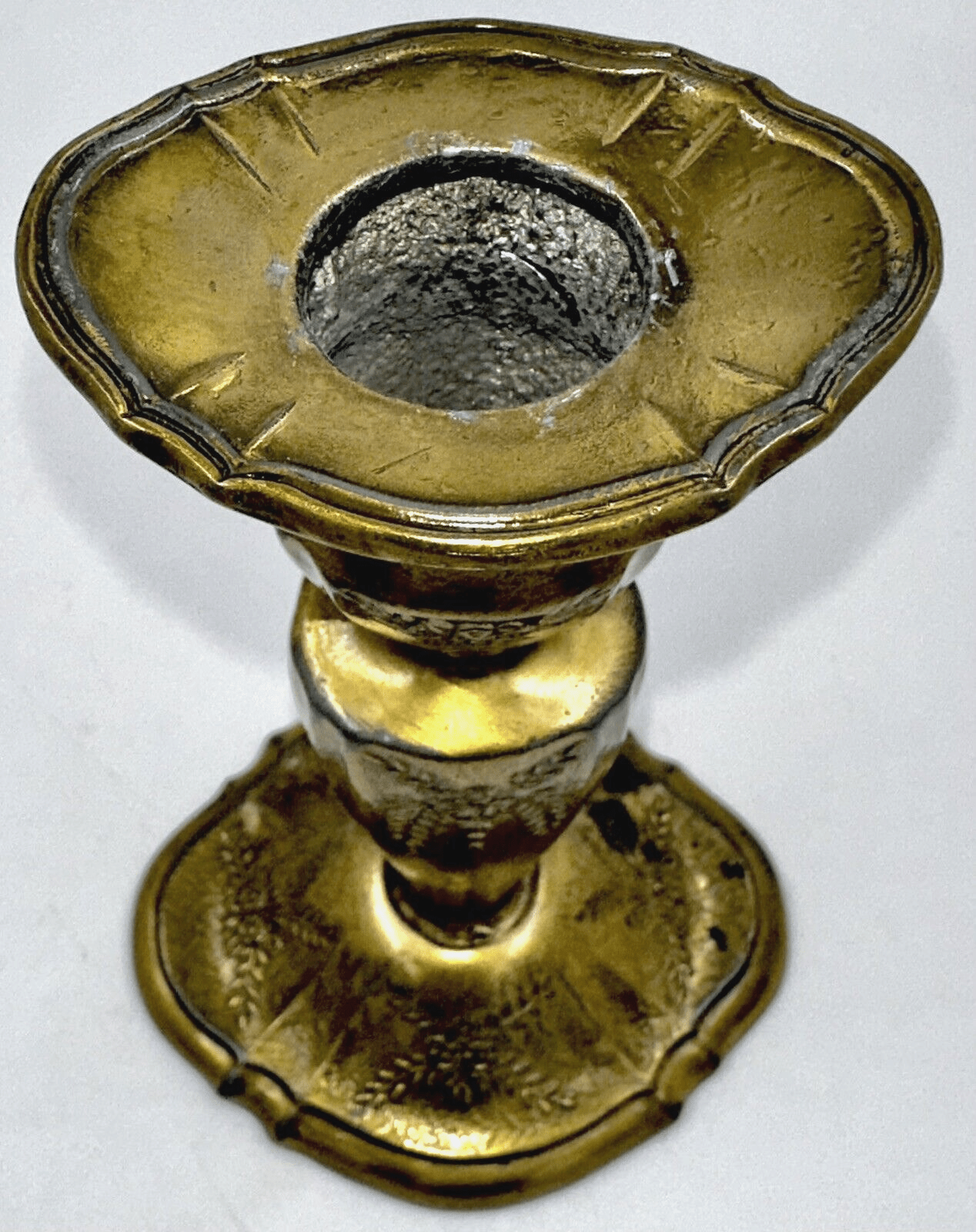 Lovely Antique Kerosene Oil Peg Lamp Diamond & Fan Font with Brass Candlestick - AntiquesEtceteraLovely Antique Kerosene Oil Peg Lamp Diamond & Fan Font with Brass CandlestickAntiqueAntiquesEtcetera