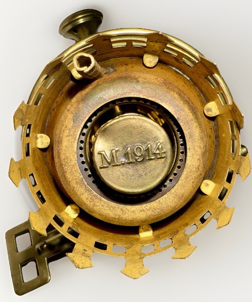 M - 1914 Kronos Key Lift Kerosene Oil Lamp Burner 1 1/2" Thread Brass German Hasag - AntiquesEtceteraM - 1914 Kronos Key Lift Kerosene Oil Lamp Burner 1 1/2" Thread Brass German HasagKronos / HasagAntiquesEtcetera