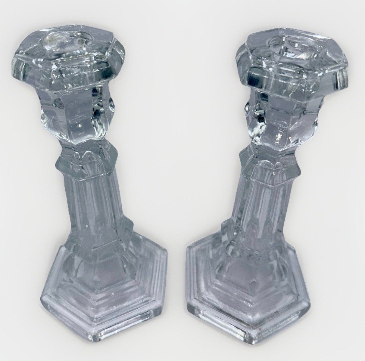 Metropolitan Museum of Art Candlesticks Pair Elegant Corinthian Style 7 5/8" H. - AntiquesEtceteraMetropolitan Museum of Art Candlesticks Pair Elegant Corinthian Style 7 5/8" H.AntiquesEtceteraAntiquesEtcetera
