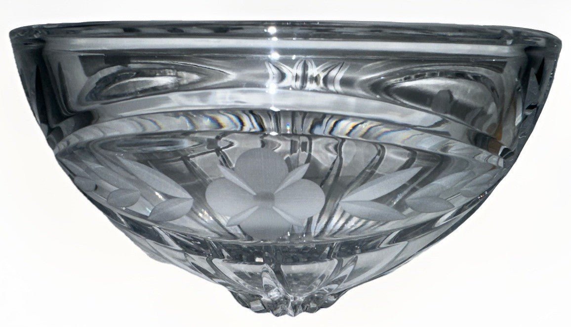 Mikasa Crystal Center Bowl Rare Park Rose Discontinued Pattern 9" Original Box - AntiquesEtceteraMikasa Crystal Center Bowl Rare Park Rose Discontinued Pattern 9" Original BoxMikasaAntiquesEtcetera