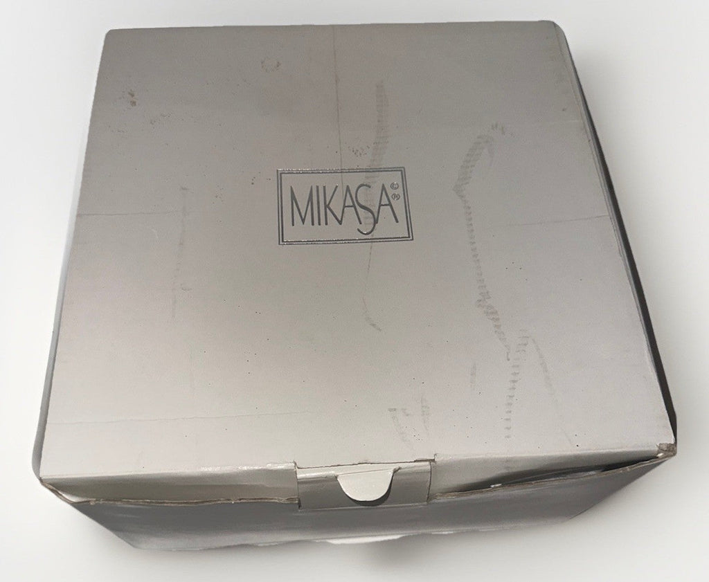 Mikasa Crystal Center Bowl Rare Park Rose Discontinued Pattern 9" Original Box - AntiquesEtceteraMikasa Crystal Center Bowl Rare Park Rose Discontinued Pattern 9" Original BoxMikasaAntiquesEtcetera