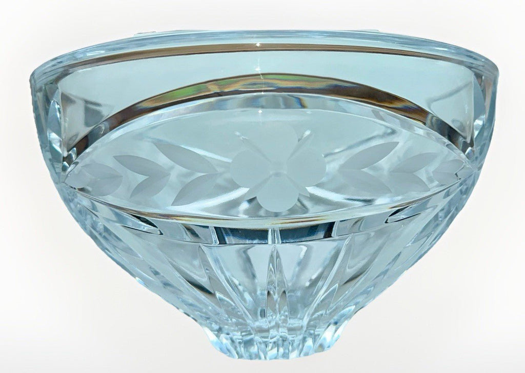 Mikasa Crystal Center Bowl Rare Park Rose Discontinued Pattern 9" Original Box - AntiquesEtceteraMikasa Crystal Center Bowl Rare Park Rose Discontinued Pattern 9" Original BoxMikasaAntiquesEtcetera