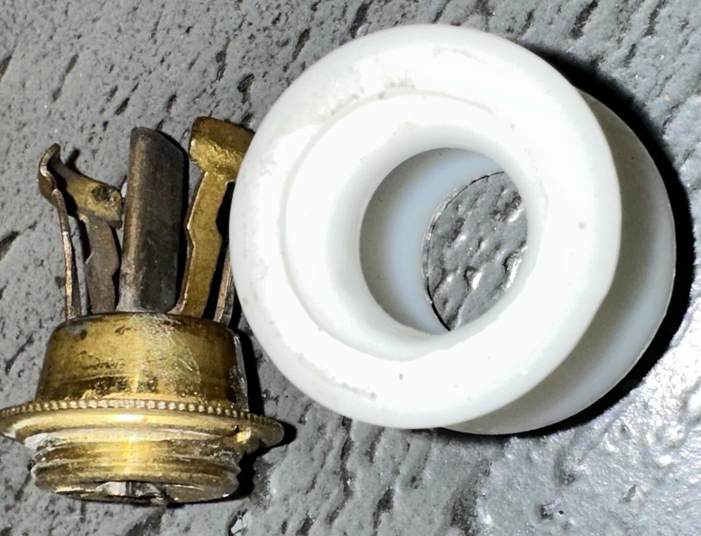 Miniature Antique Single - Arm Student Lamp Kerosene Oil Smith 1 Fig 83 VERY RARE - AntiquesEtceteraMiniature Antique Single - Arm Student Lamp Kerosene Oil Smith 1 Fig 83 VERY RAREBristol BrassAntiquesEtcetera