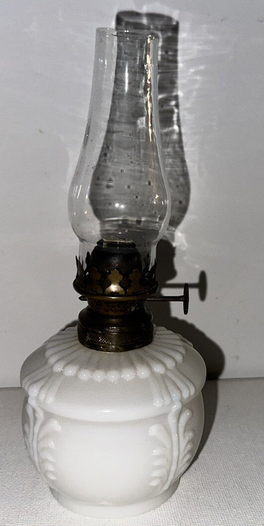 Miniature Oil Kerosene Stand Lamp Milk Glass Smith I Fig. 53 Virginia Complete - AntiquesEtceteraMiniature Oil Kerosene Stand Lamp Milk Glass Smith I Fig. 53 Virginia CompleteAntiqueAntiquesEtcetera