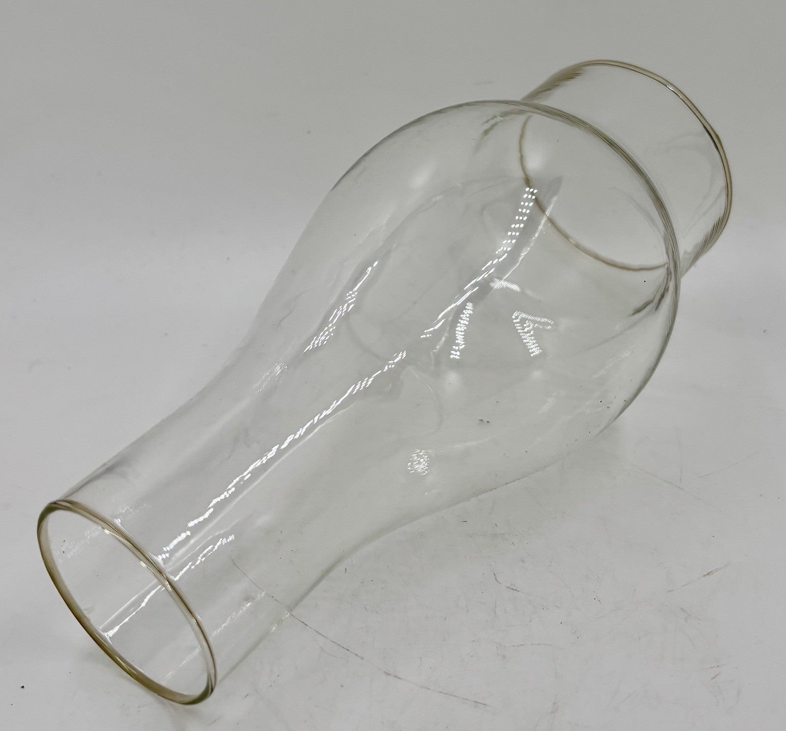 No 2 Brass Kerosene Oil Lamp Burner B&P Queen Anne w/ Glass Chimney - AntiquesEtceteraNo 2 Brass Kerosene Oil Lamp Burner B&P Queen Anne w/ Glass ChimneyAntiqueAntiquesEtcetera