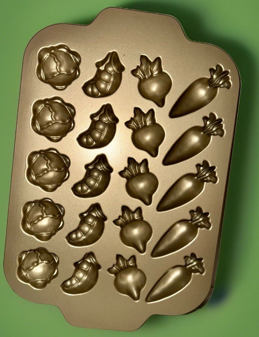 Nordic Ware Garden Patch Cakelets Mini Cakes Easter Candy Carrots Peas Cabbage - AntiquesEtceteraNordic Ware Garden Patch Cakelets Mini Cakes Easter Candy Carrots Peas CabbageNordic WareAntiquesEtcetera