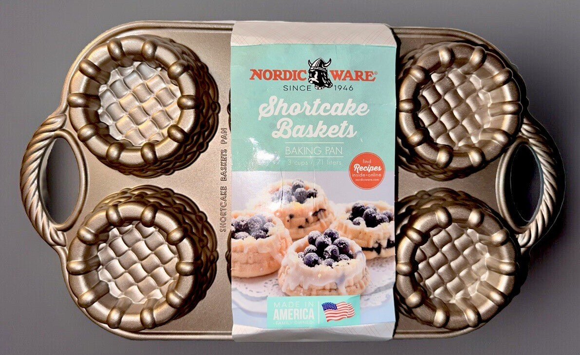 Nordic Ware Shortcake Baskets Pan 6 Cake Holes High - Quality Heavy Cast Aluminum - AntiquesEtceteraNordic Ware Shortcake Baskets Pan 6 Cake Holes High - Quality Heavy Cast AluminumNordic WareAntiquesEtcetera