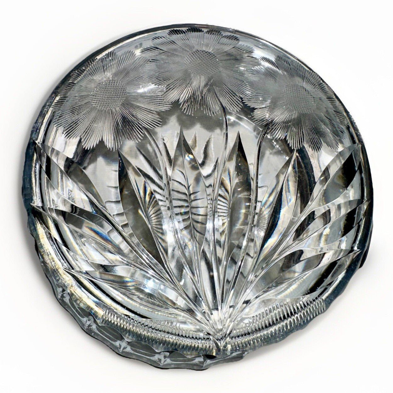 Pairpoint Daisy & Butterfly Dresser Box American Brilliant Cut Glass Pattern 539 - AntiquesEtceteraPairpoint Daisy & Butterfly Dresser Box American Brilliant Cut Glass Pattern 539AntiquesEtceteraAntiquesEtcetera