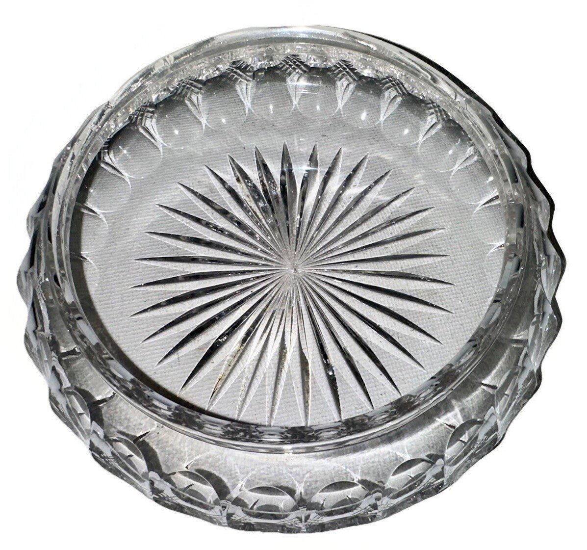 Pairpoint Daisy & Butterfly Dresser Box American Brilliant Cut Glass Pattern 539 - AntiquesEtceteraPairpoint Daisy & Butterfly Dresser Box American Brilliant Cut Glass Pattern 539AntiquesEtceteraAntiquesEtcetera