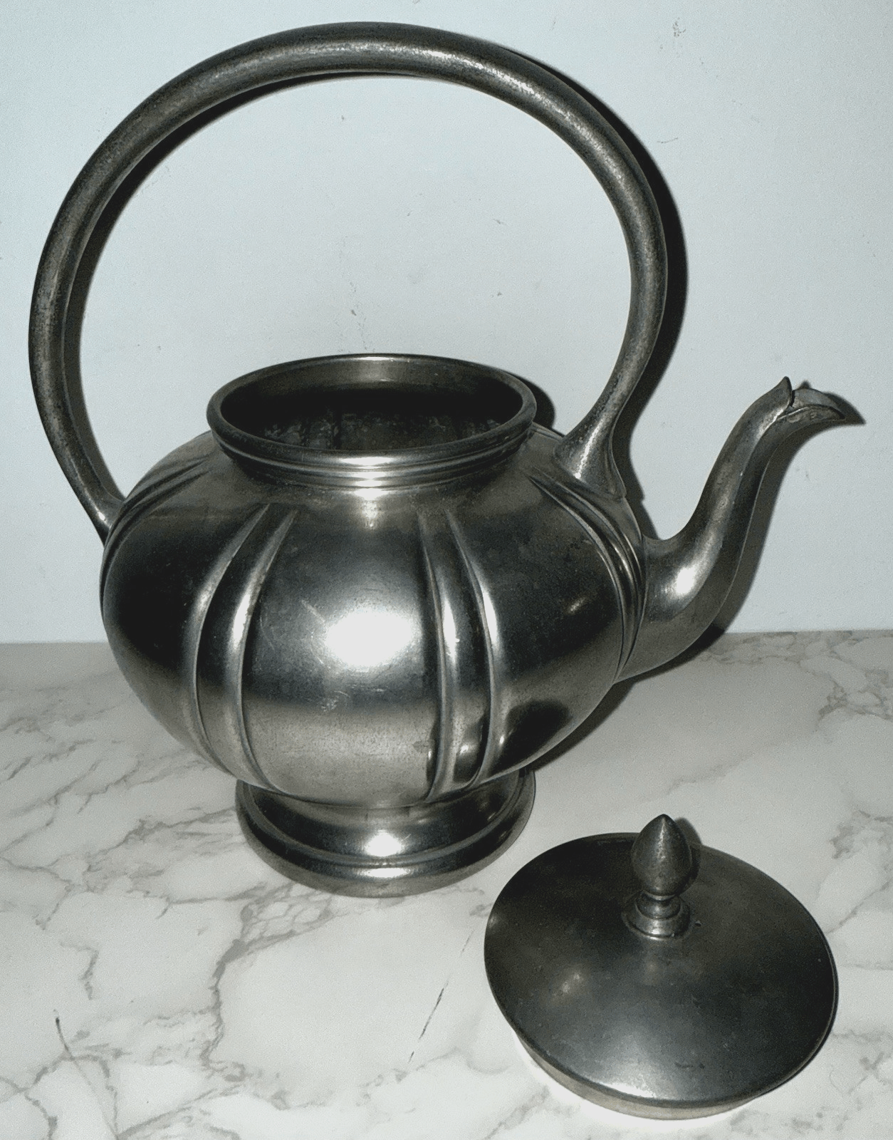 Pewter Gooseneck Teapot with Lid Pilgrim Solid Pewter 2327 Danforth Collection - AntiquesEtceteraPewter Gooseneck Teapot with Lid Pilgrim Solid Pewter 2327 Danforth CollectionPilgrim Pewter Co.AntiquesEtcetera