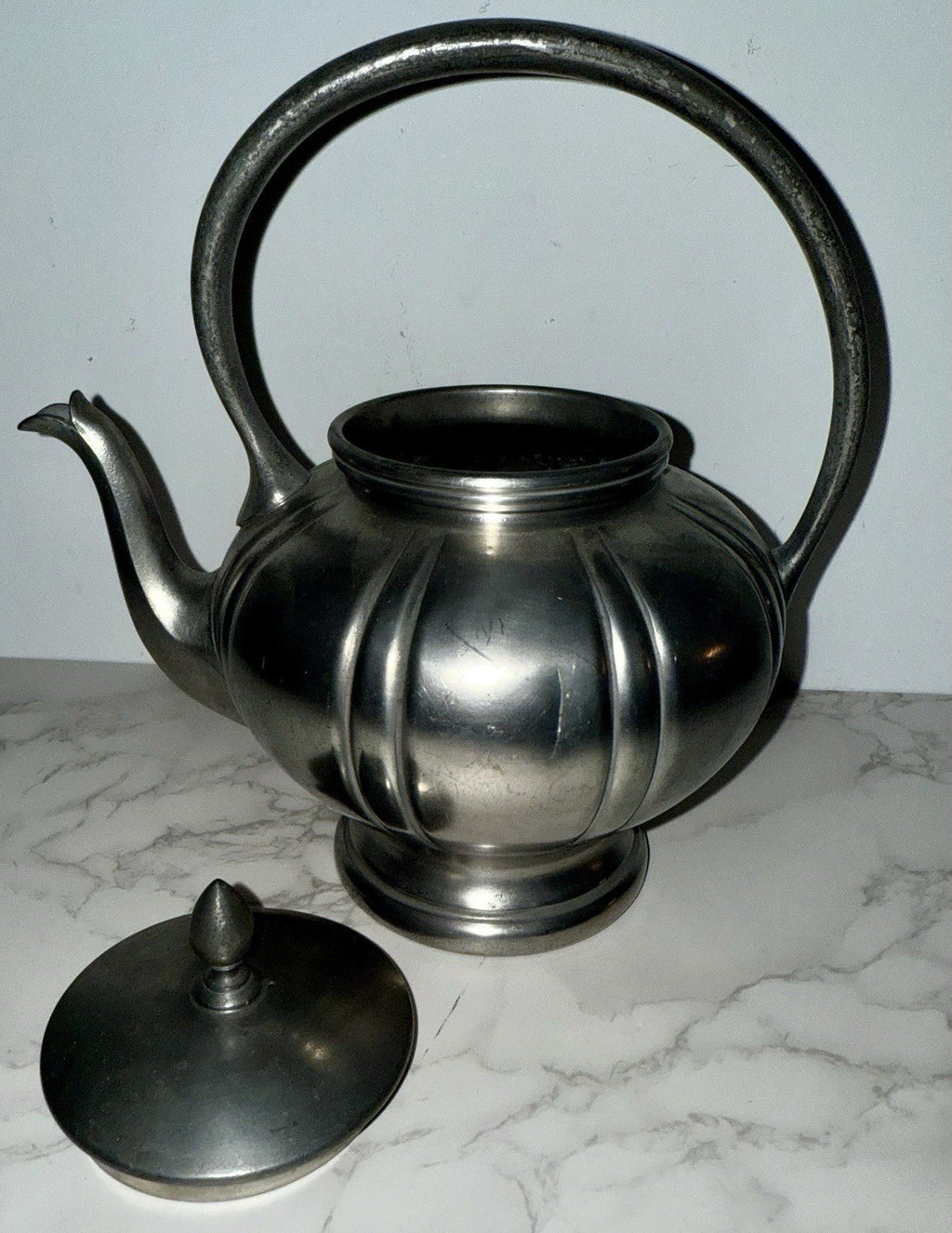 Pewter Gooseneck Teapot with Lid Pilgrim Solid Pewter 2327 Danforth Collection - AntiquesEtceteraPewter Gooseneck Teapot with Lid Pilgrim Solid Pewter 2327 Danforth CollectionPilgrim Pewter Co.AntiquesEtcetera