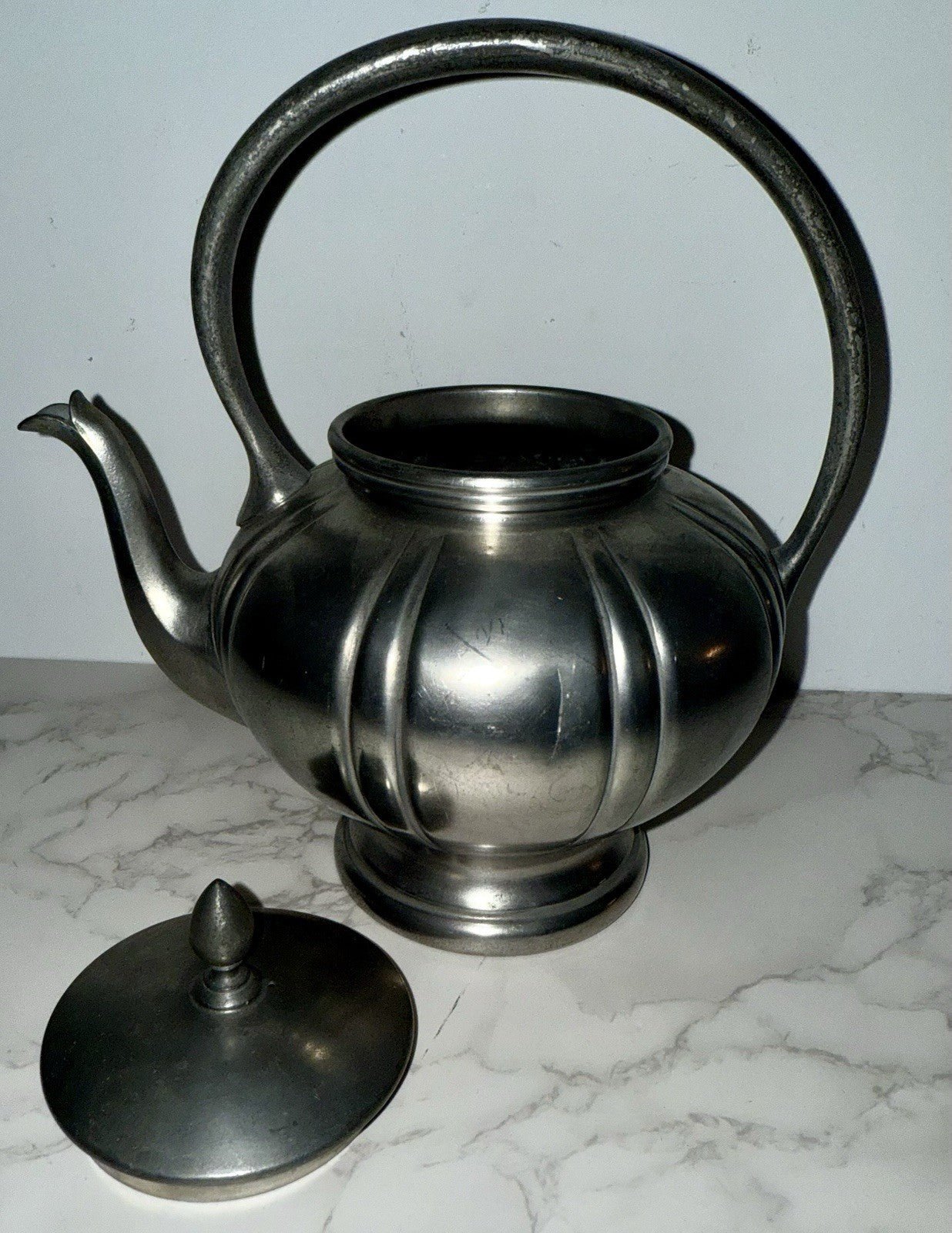 Pewter Gooseneck Teapot with Lid Pilgrim Solid Pewter 2327 Danforth Collection - AntiquesEtceteraPewter Gooseneck Teapot with Lid Pilgrim Solid Pewter 2327 Danforth CollectionPilgrim Pewter Co.AntiquesEtcetera
