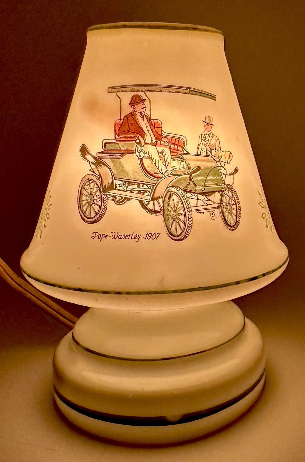 Porcelain Perfume Diffuser Night Lamp Light with 1907 Pope - Waverly Antique Car - AntiquesEtceteraPorcelain Perfume Diffuser Night Lamp Light with 1907 Pope - Waverly Antique CarUnbrandedAntiquesEtcetera