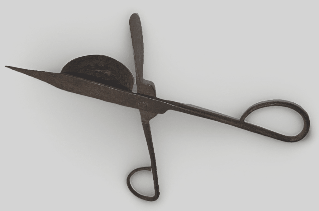 Primitive Wrought Iron Wick Trimmer / Snuffer Shears 6 5/8" - AntiquesEtceteraPrimitive Wrought Iron Wick Trimmer / Snuffer Shears 6 5/8"UnbrandedAntiquesEtcetera