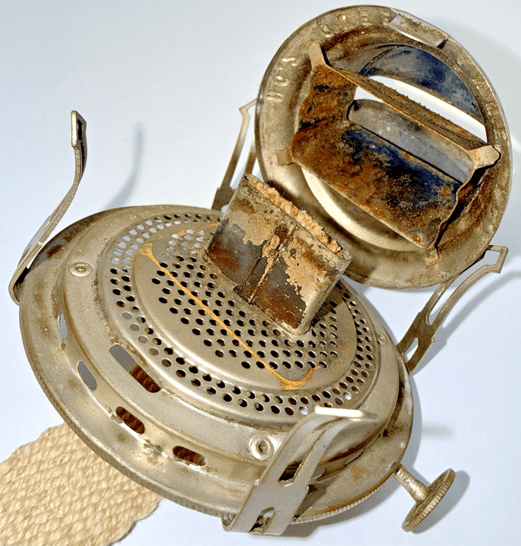 Rayo Queen Anne Kerosene Oil Lamp Burner No. 2 Size with Pie Crust Glass Chimney - AntiquesEtceteraRayo Queen Anne Kerosene Oil Lamp Burner No. 2 Size with Pie Crust Glass ChimneyScovill Mfg. Co. RayoAntiquesEtcetera