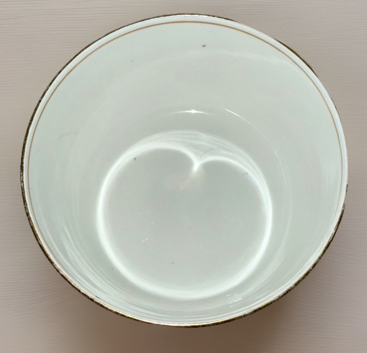 Royal Cauldon H8713 Porcelain Serving Bowl Gold Rim w/ Greek Key 3 3/8" Deep - AntiquesEtceteraRoyal Cauldon H8713 Porcelain Serving Bowl Gold Rim w/ Greek Key 3 3/8" DeepRoyal CauldonAntiquesEtcetera