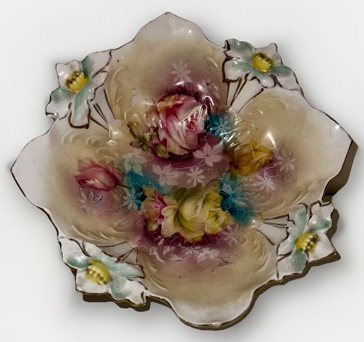 Royal Frankfort 3 - Footed Bowl Pin & Yellow Rose Motif Delicate Porcelain Germany - AntiquesEtceteraRoyal Frankfort 3 - Footed Bowl Pin & Yellow Rose Motif Delicate Porcelain GermanyRoyal FrankfortAntiquesEtcetera