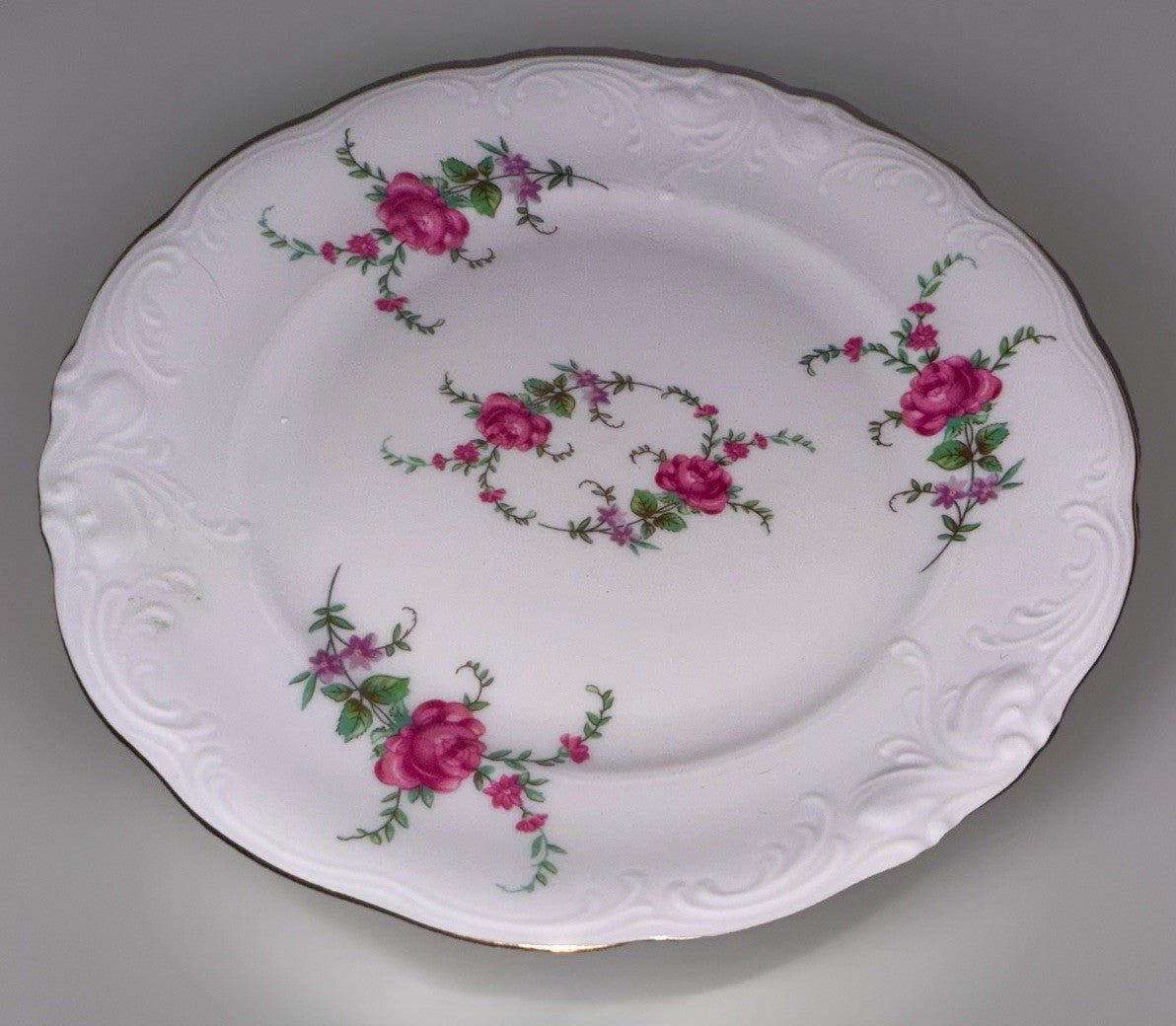 Royal Kent 5 Piece Place Setting Bavarian Moss Rose Gold Trim Embossed Rim RKT8 - AntiquesEtceteraRoyal Kent 5 Piece Place Setting Bavarian Moss Rose Gold Trim Embossed Rim RKT8Royal KentAntiquesEtcetera