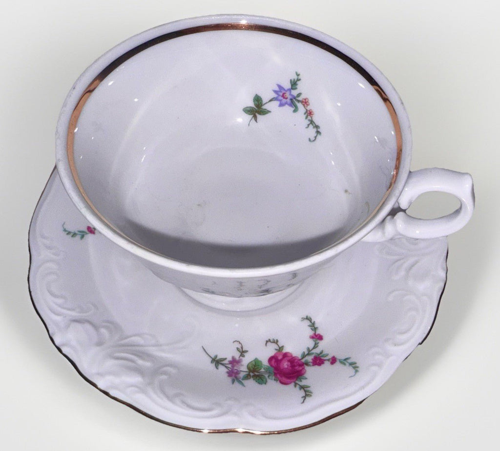Royal Kent 5 Piece Place Setting Bavarian Moss Rose Gold Trim Embossed Rim RKT8 - AntiquesEtceteraRoyal Kent 5 Piece Place Setting Bavarian Moss Rose Gold Trim Embossed Rim RKT8Royal KentAntiquesEtcetera