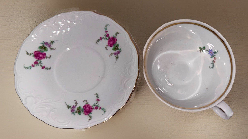 Royal Kent 5 Piece Place Setting Bavarian Moss Rose Gold Trim Embossed Rim RKT8 - AntiquesEtceteraRoyal Kent 5 Piece Place Setting Bavarian Moss Rose Gold Trim Embossed Rim RKT8Royal KentAntiquesEtcetera