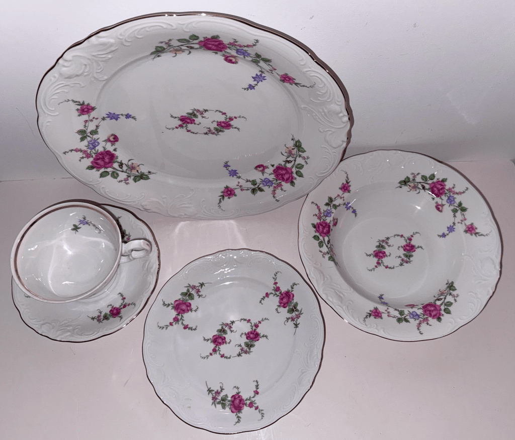 Royal Kent 5 Piece Place Setting Bavarian Moss Rose Gold Trim Embossed Rim RKT8 - AntiquesEtceteraRoyal Kent 5 Piece Place Setting Bavarian Moss Rose Gold Trim Embossed Rim RKT8Royal KentAntiquesEtcetera