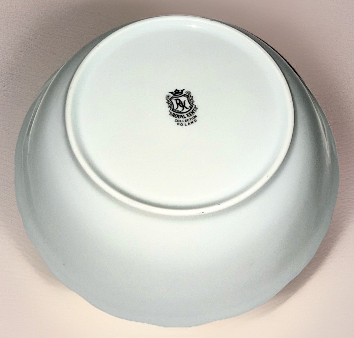 Royal Kent 9" Vegetable Bowl Bavarian Moss Rose 13x9 Gold & Embossed Rim RKT8 - AntiquesEtceteraRoyal Kent 9" Vegetable Bowl Bavarian Moss Rose 13x9 Gold & Embossed Rim RKT8Royal KentAntiquesEtcetera