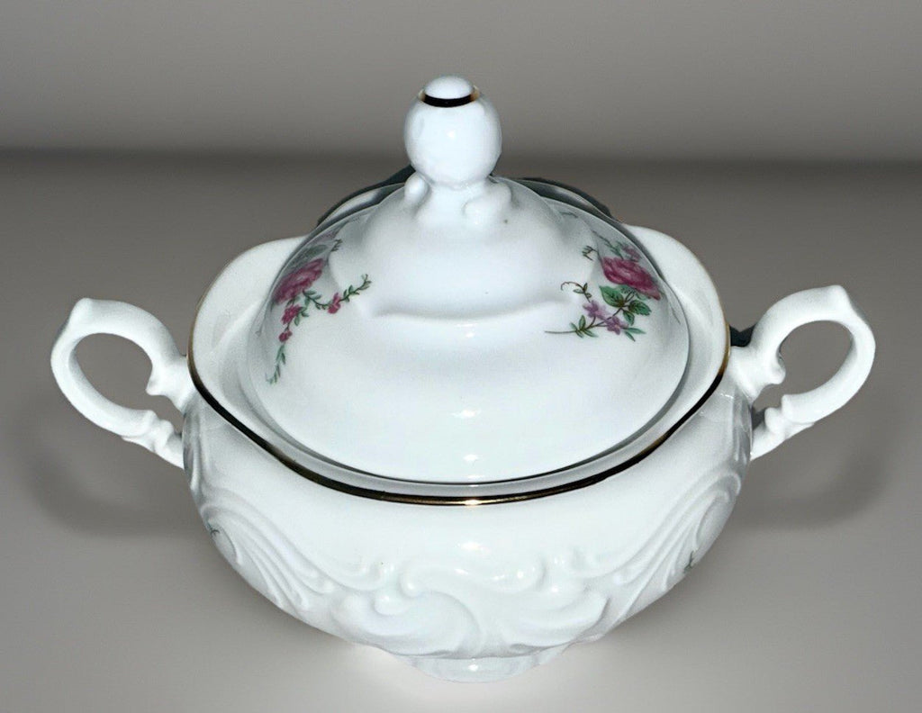Royal Kent Sugar Bowl with Lid Bavarian Moss Rose Gold Trim & Embossed Rim RKT8 - AntiquesEtceteraRoyal Kent Sugar Bowl with Lid Bavarian Moss Rose Gold Trim & Embossed Rim RKT8Royal KentAntiquesEtcetera